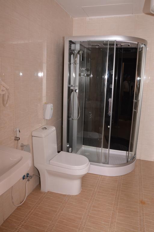 Nadinah Janadriyah Suites 13 מראה חיצוני תמונה