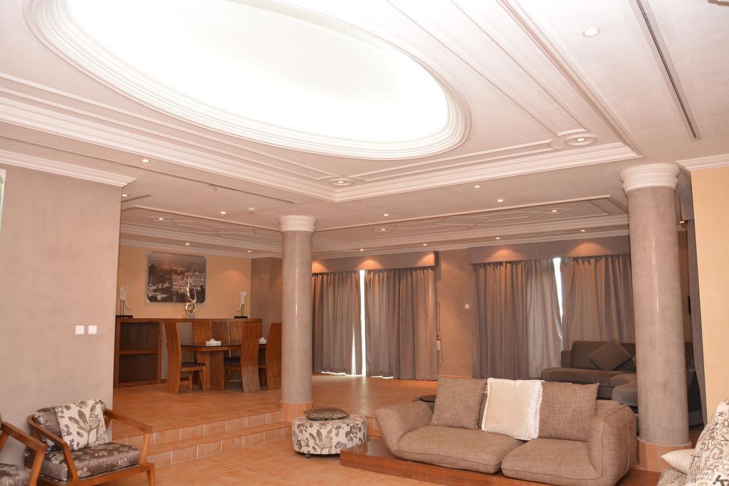 Nadinah Janadriyah Suites 13 מראה חיצוני תמונה