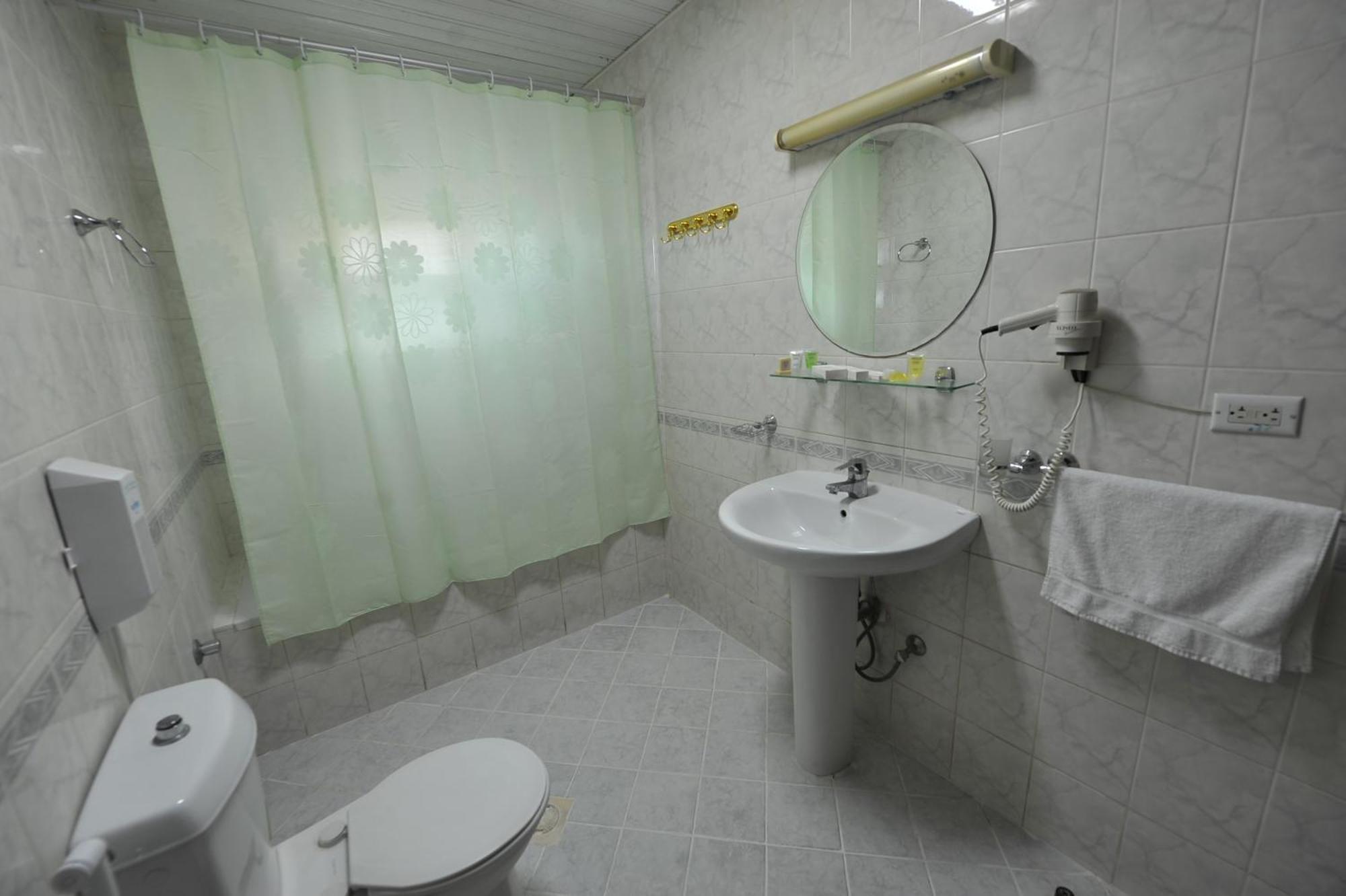 Nadinah Janadriyah Suites 13 מראה חיצוני תמונה