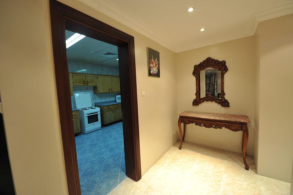 Nadinah Janadriyah Suites 13 מראה חיצוני תמונה