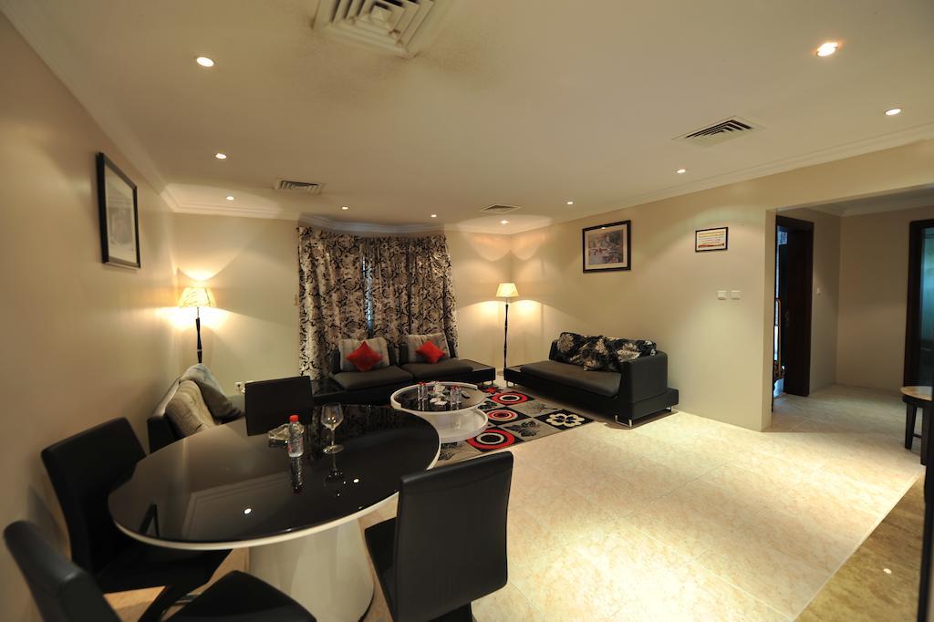 Nadinah Janadriyah Suites 13 מראה חיצוני תמונה