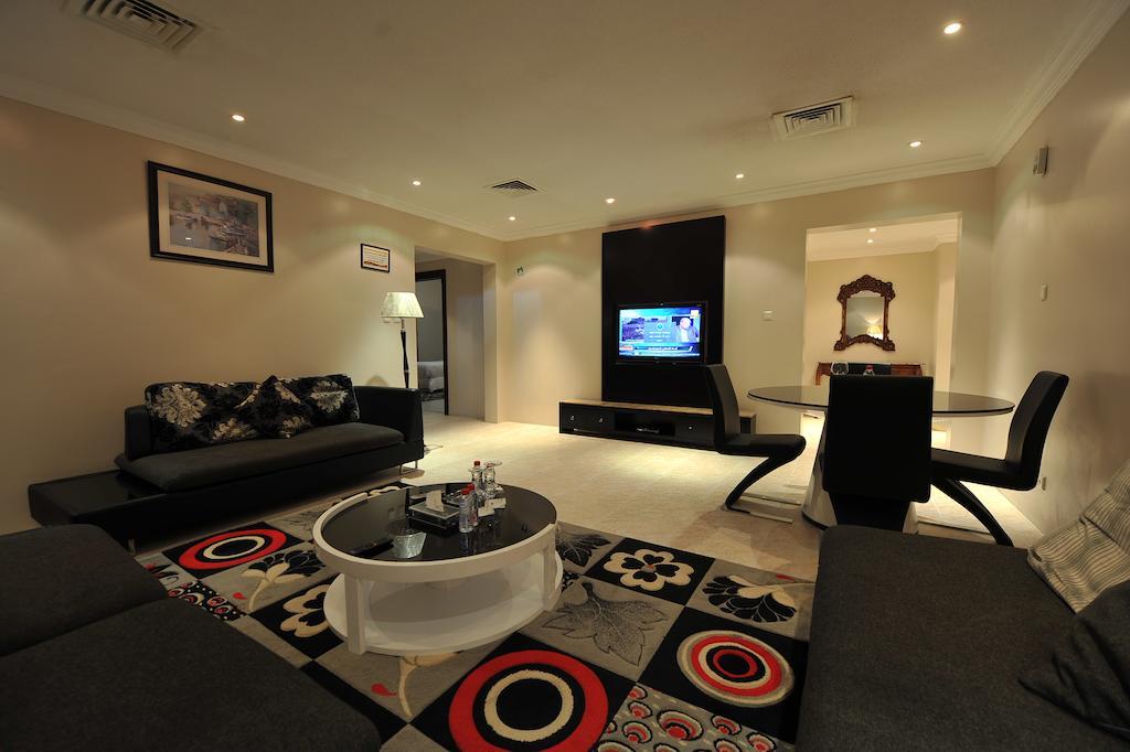 Nadinah Janadriyah Suites 13 חדר תמונה